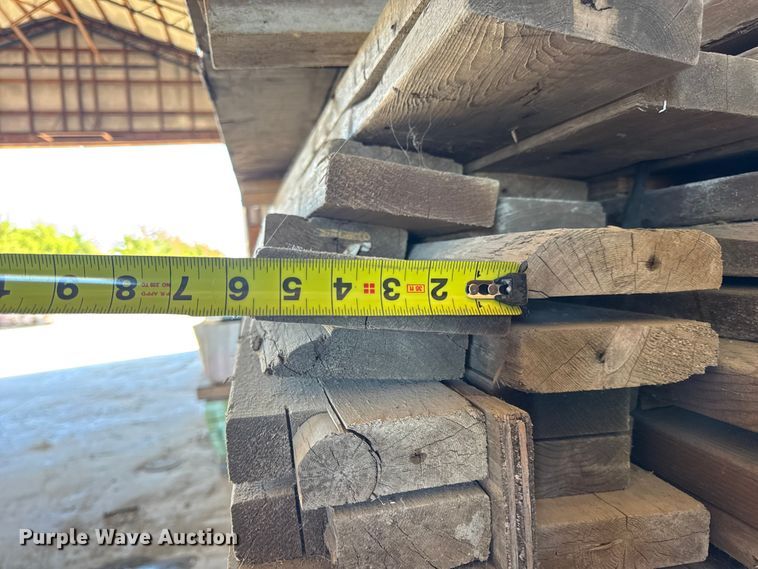 image for item EN0519 Approximately 1,900 pieces of lumber