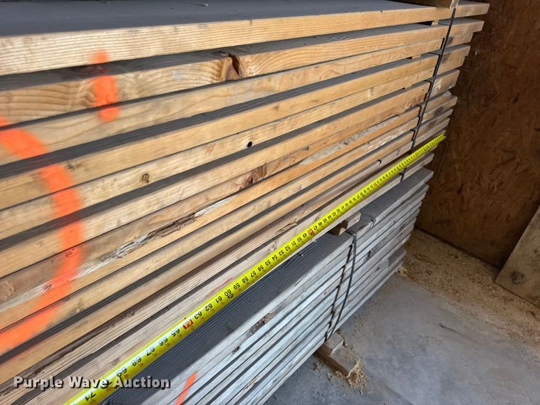 image for item EN0520 Approximately 2,400 pieces of lumber