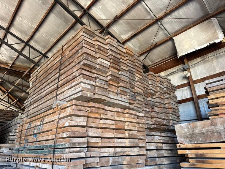 image for item EN0520 Approximately 2,400 pieces of lumber