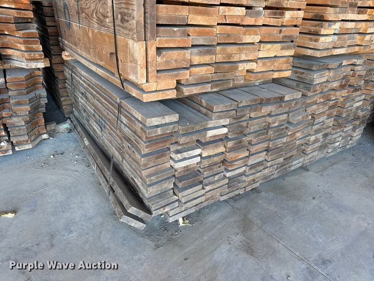 image for item EN0520 Approximately 2,400 pieces of lumber