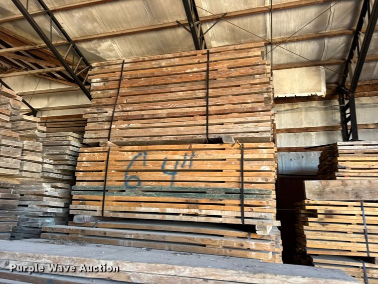 image for item EN0520 Approximately 2,400 pieces of lumber