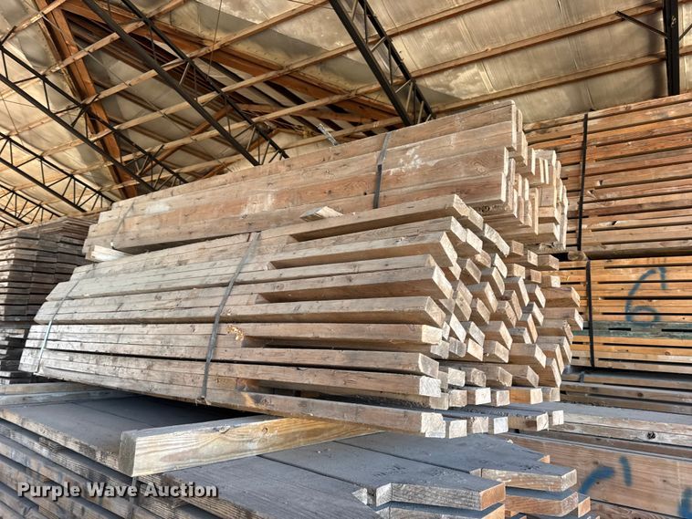 image for item EN0520 Approximately 2,400 pieces of lumber