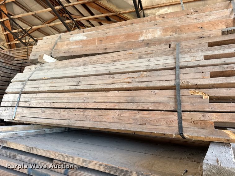 image for item EN0520 Approximately 2,400 pieces of lumber