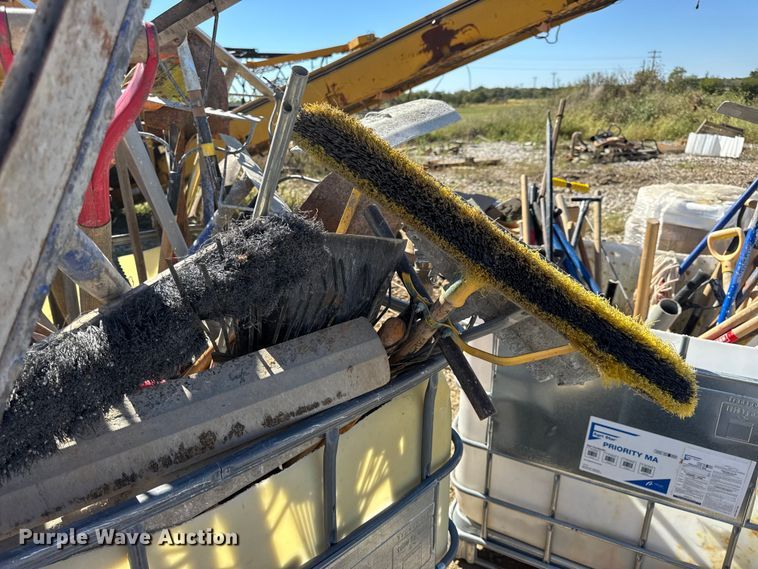 image for item EN0525 Tools