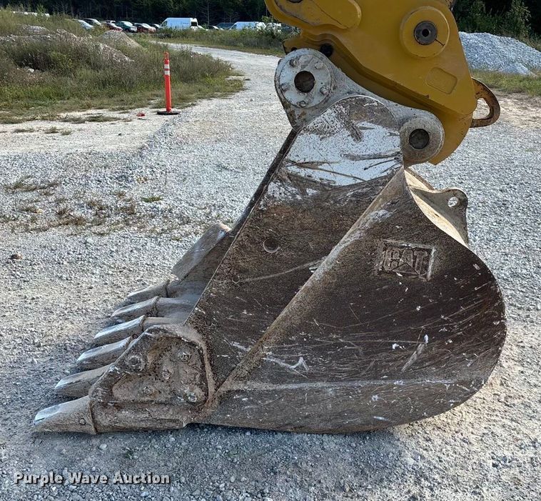 image for item EN5603 1998 Caterpillar 325B L excavator