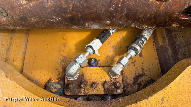 image for item EN5603 1998 Caterpillar 325B L excavator