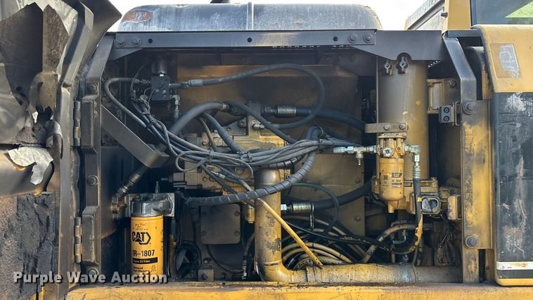 image for item EN5603 1998 Caterpillar 325B L excavator