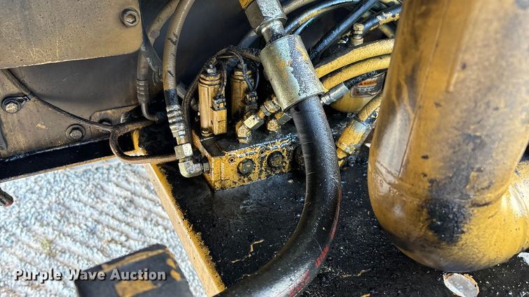 image for item EN5603 1998 Caterpillar 325B L excavator