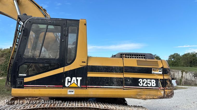 image for item EN5603 1998 Caterpillar 325B L excavator