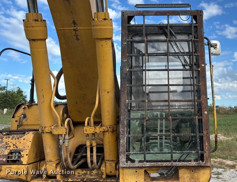 image for item EN5603 1998 Caterpillar 325B L excavator