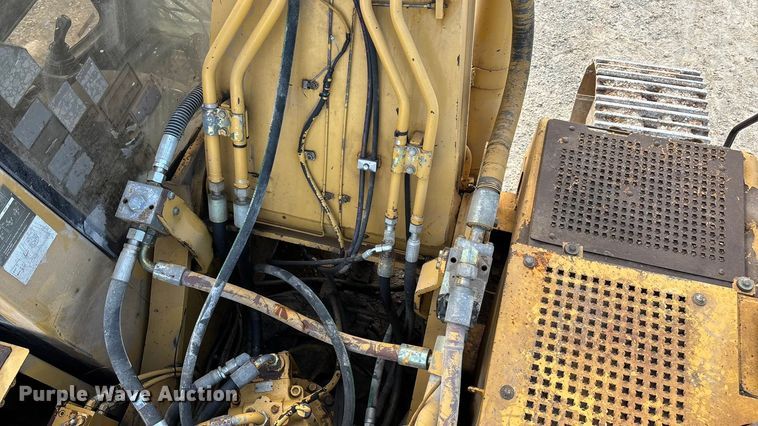 image for item EN5603 1998 Caterpillar 325B L excavator