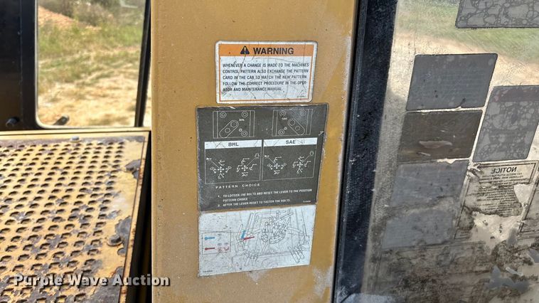 image for item EN5603 1998 Caterpillar 325B L excavator