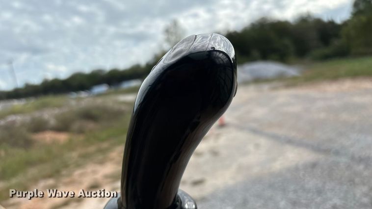 image for item EN5603 1998 Caterpillar 325B L excavator