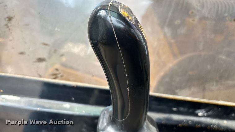 image for item EN5603 1998 Caterpillar 325B L excavator