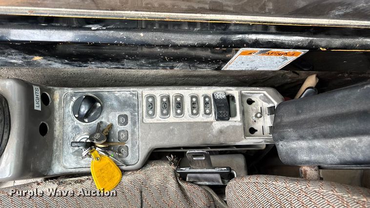 image for item EN5603 1998 Caterpillar 325B L excavator