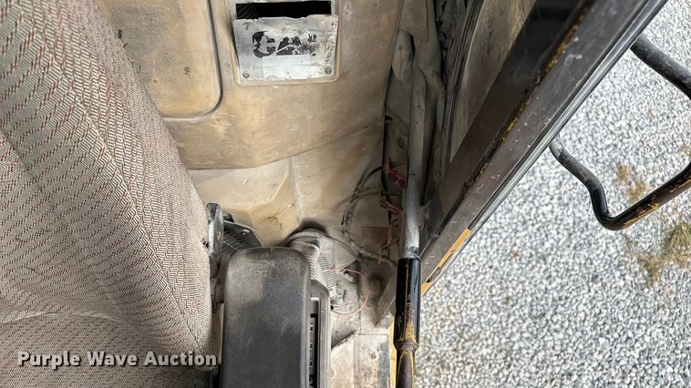 image for item EN5603 1998 Caterpillar 325B L excavator