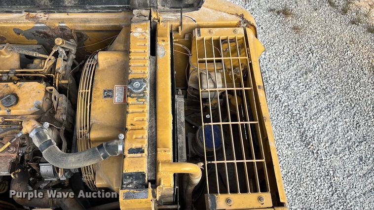 image for item EN5603 1998 Caterpillar 325B L excavator