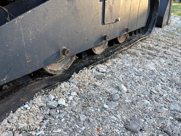 image for item EN5648 Landberd Equipment compact utility loader