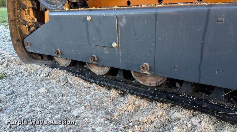 image for item EN5648 Landberd Equipment compact utility loader