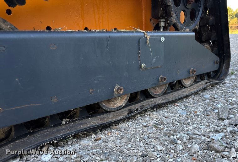 image for item EN5648 Landberd Equipment compact utility loader