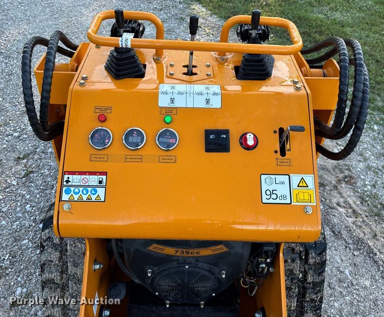 image for item EN5648 Landberd Equipment compact utility loader