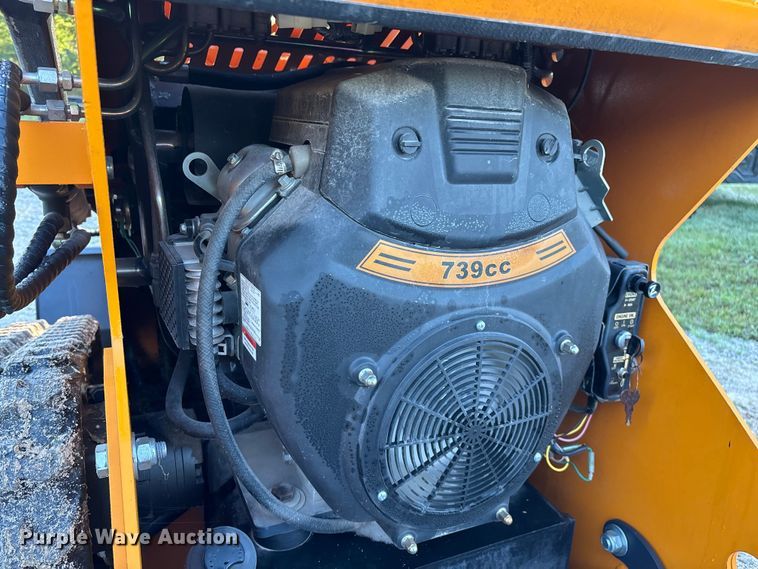 image for item EN5648 Landberd Equipment compact utility loader