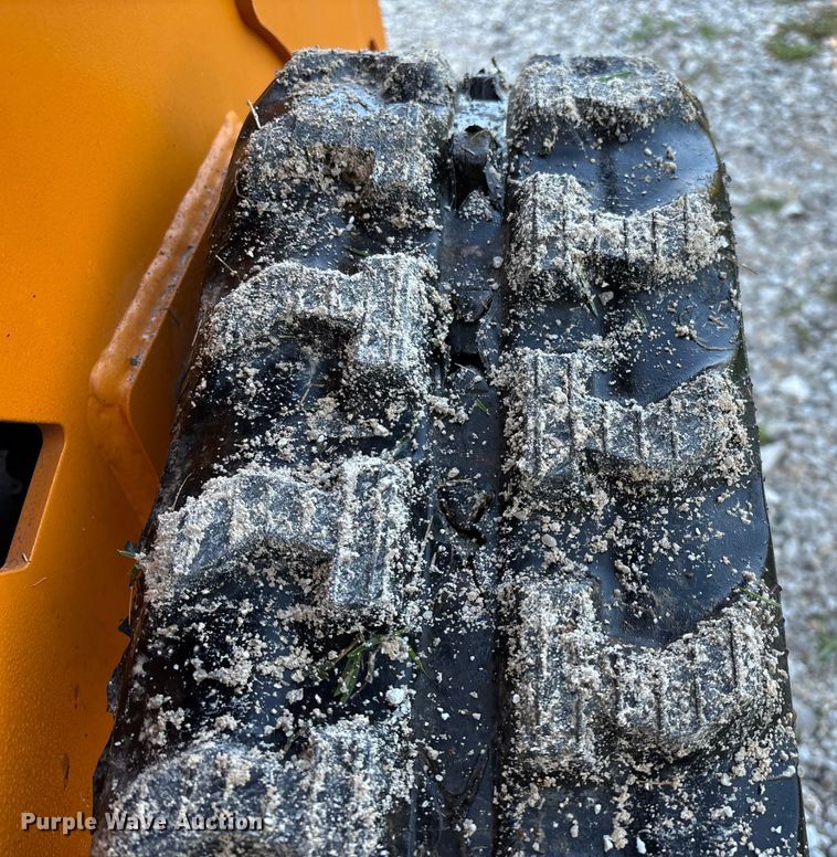 image for item EN5648 Landberd Equipment compact utility loader