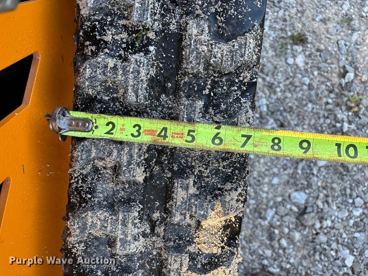 image for item EN5648 Landberd Equipment compact utility loader