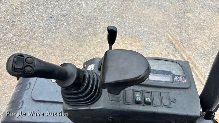 image for item EN5685 2017 Case CX17C mini excavator