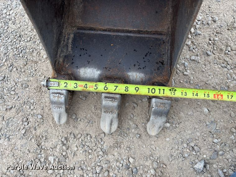 image for item EN5686 2014 Case CX17B mini excavator