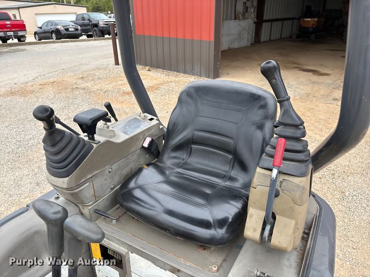 image for item EN5686 2014 Case CX17B mini excavator