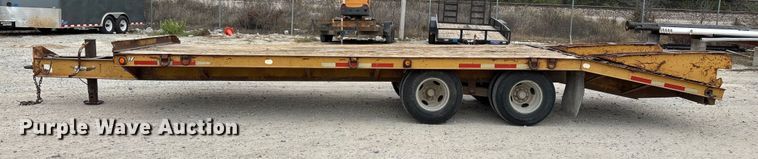 image for item EN5687 2004 Belshe equipment trailer