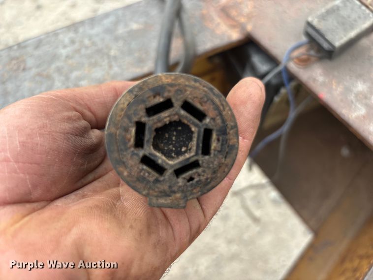 image for item EN5687 2004 Belshe equipment trailer