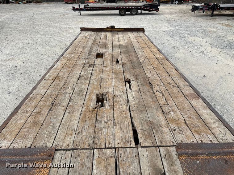 image for item EN5687 2004 Belshe equipment trailer