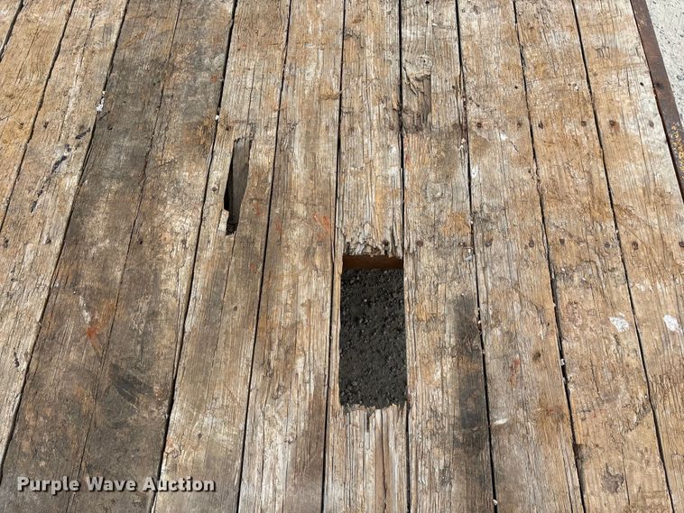 image for item EN5687 2004 Belshe equipment trailer