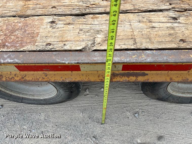 image for item EN5687 2004 Belshe equipment trailer