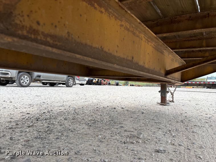 image for item EN5687 2004 Belshe equipment trailer