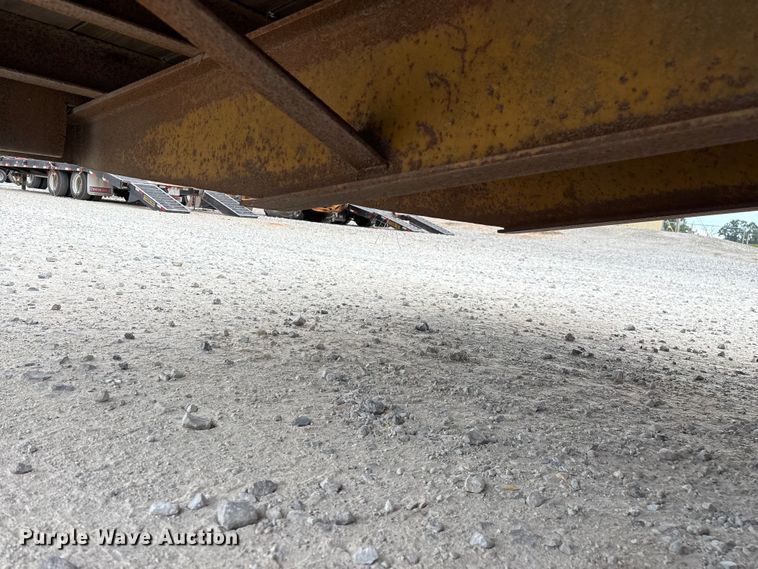 image for item EN5687 2004 Belshe equipment trailer