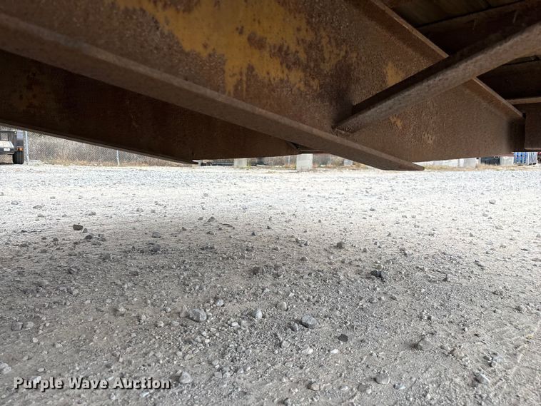 image for item EN5687 2004 Belshe equipment trailer