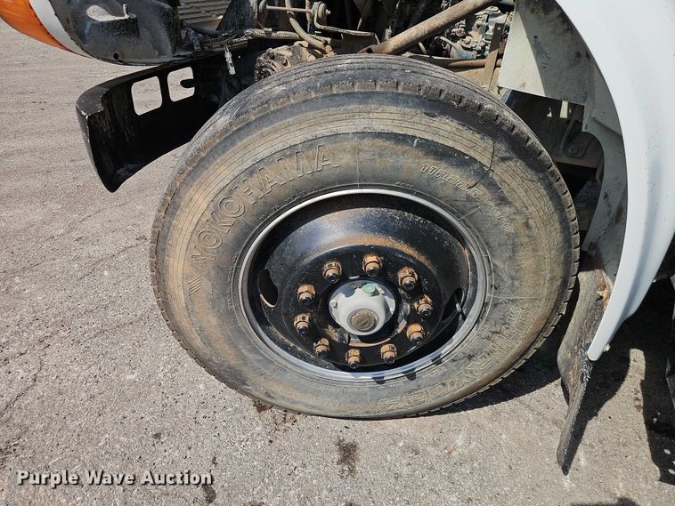 image for item EO4704 1991 International F4900 dump truck