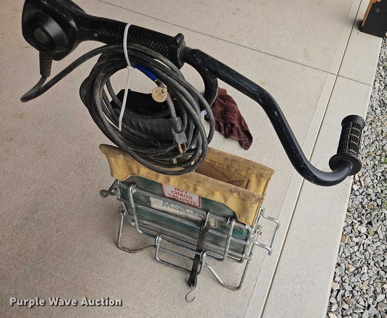 image for item EO4708 2011 McElroy TracStar 250/28 poly fusion machine