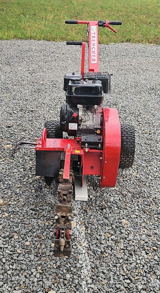 image for item EO4709 Trencher walk-behind trencher
