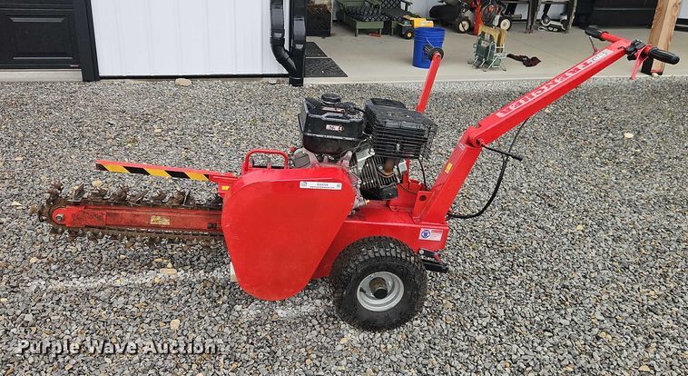 image for item EO4709 Trencher walk-behind trencher
