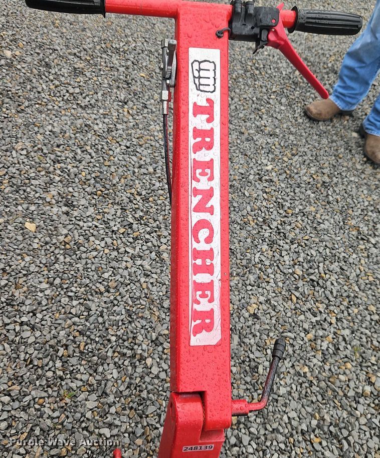 image for item EO4709 Trencher walk-behind trencher