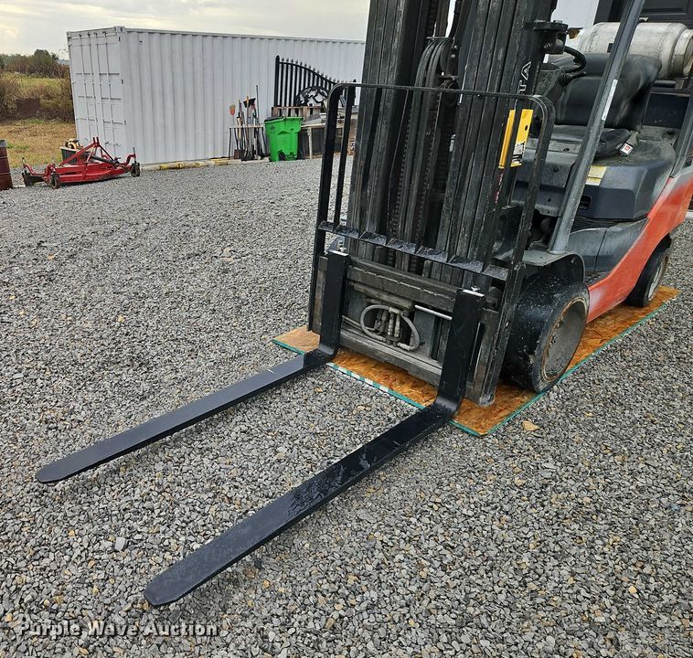 image for item EO4710 Toyota 8FGCU30 forklift