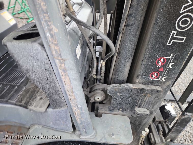 image for item EO4710 Toyota 8FGCU30 forklift