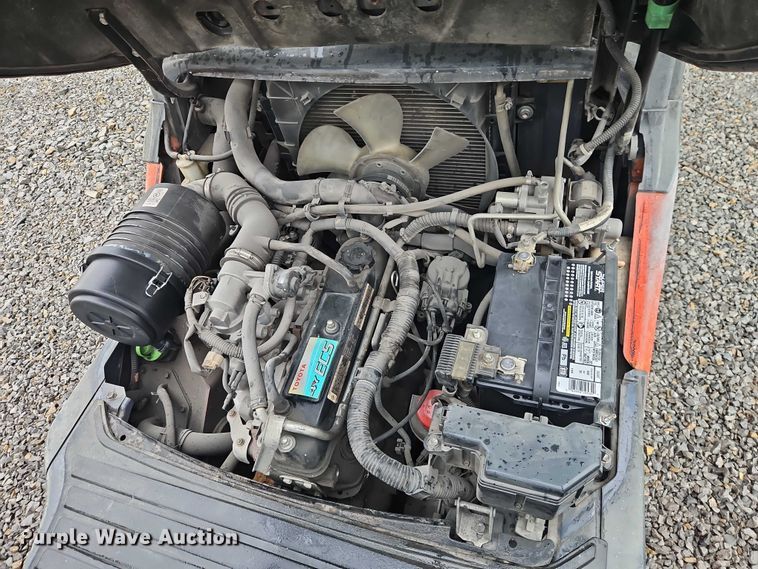 image for item EO4710 Toyota 8FGCU30 forklift