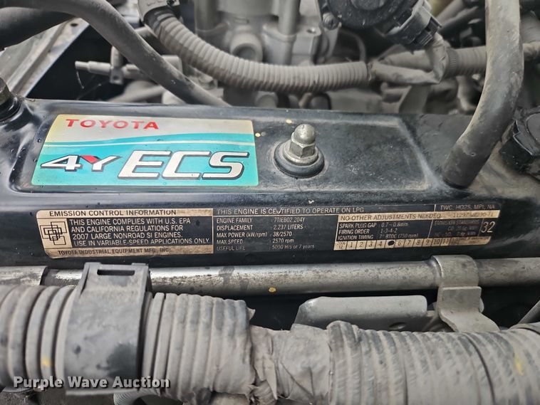 image for item EO4710 Toyota 8FGCU30 forklift