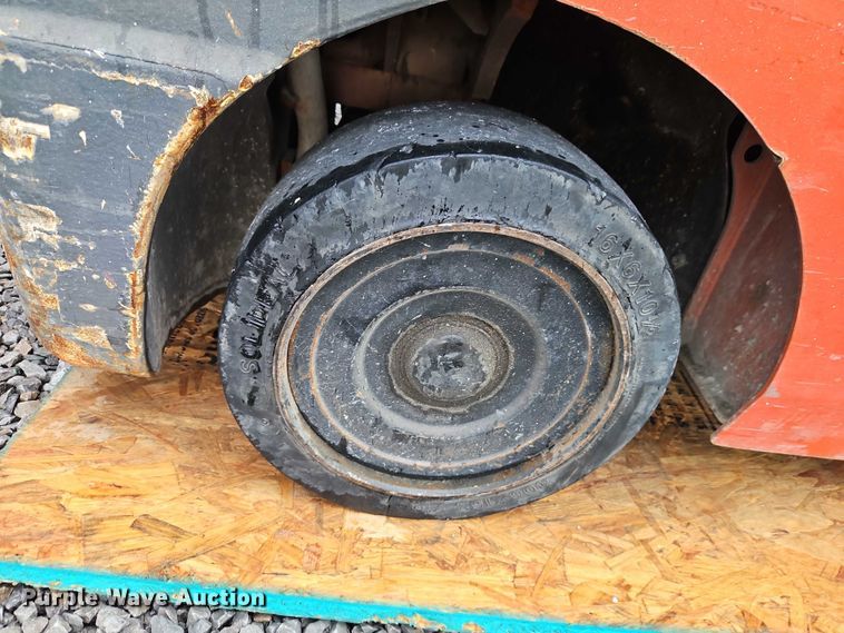 image for item EO4710 Toyota 8FGCU30 forklift