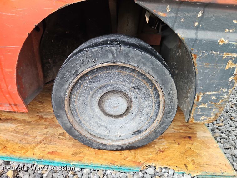 image for item EO4710 Toyota 8FGCU30 forklift